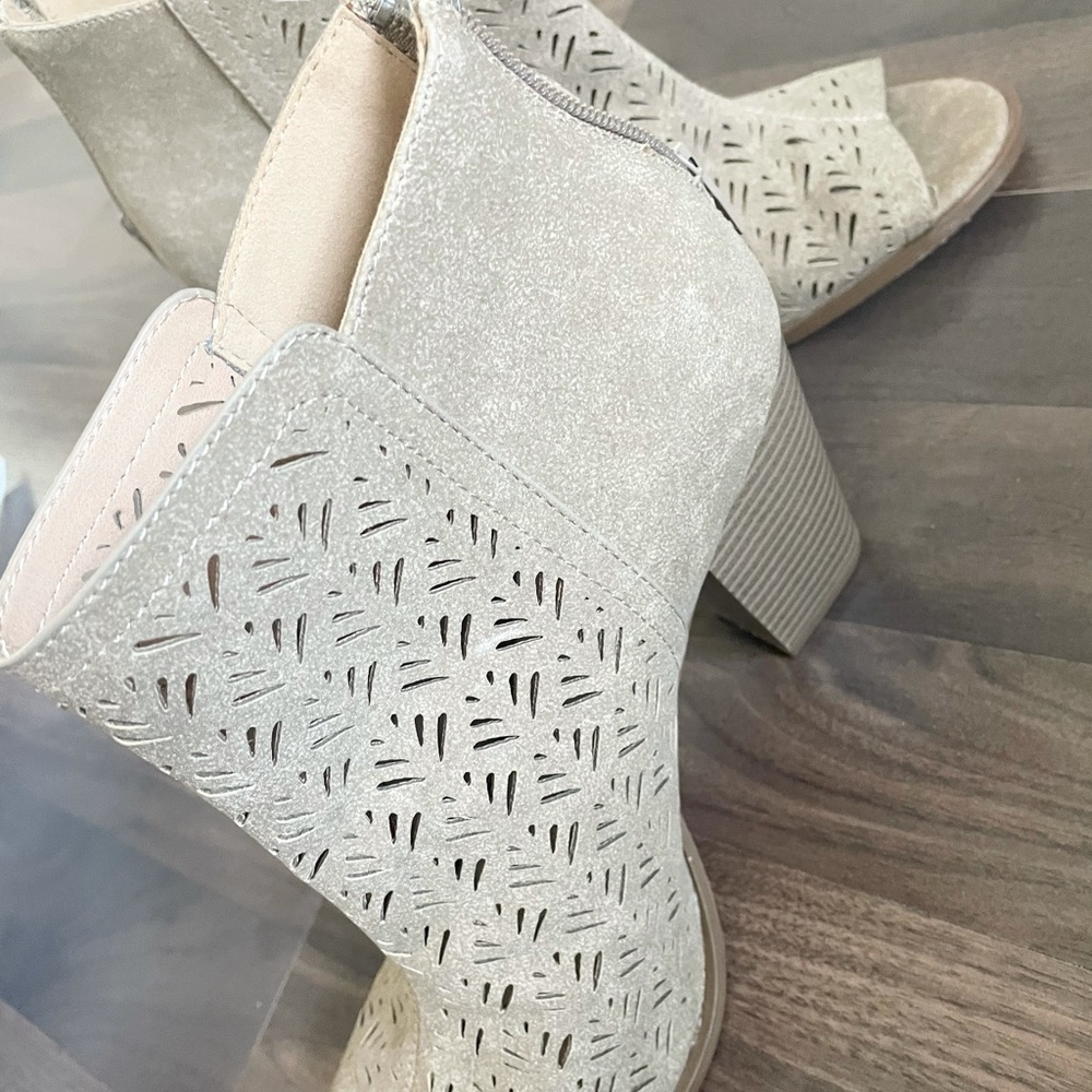 Booties - open toe - Picture 4 of 4